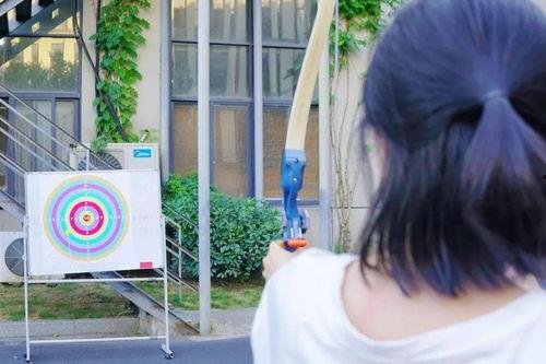 射箭老师在线吃瓜,揭秘网络热点的背后故事