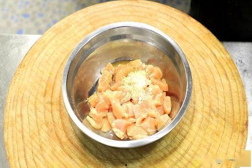 肉瓜热量多少合适吃,适量食用，健康生活指南