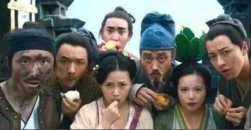 短剧吃瓜群众剧情,揭秘短剧中的欢乐与争议