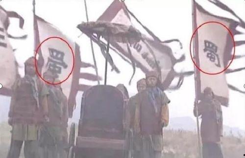 穿成炮灰的路人吃瓜日常,吃瓜日常，笑料百出